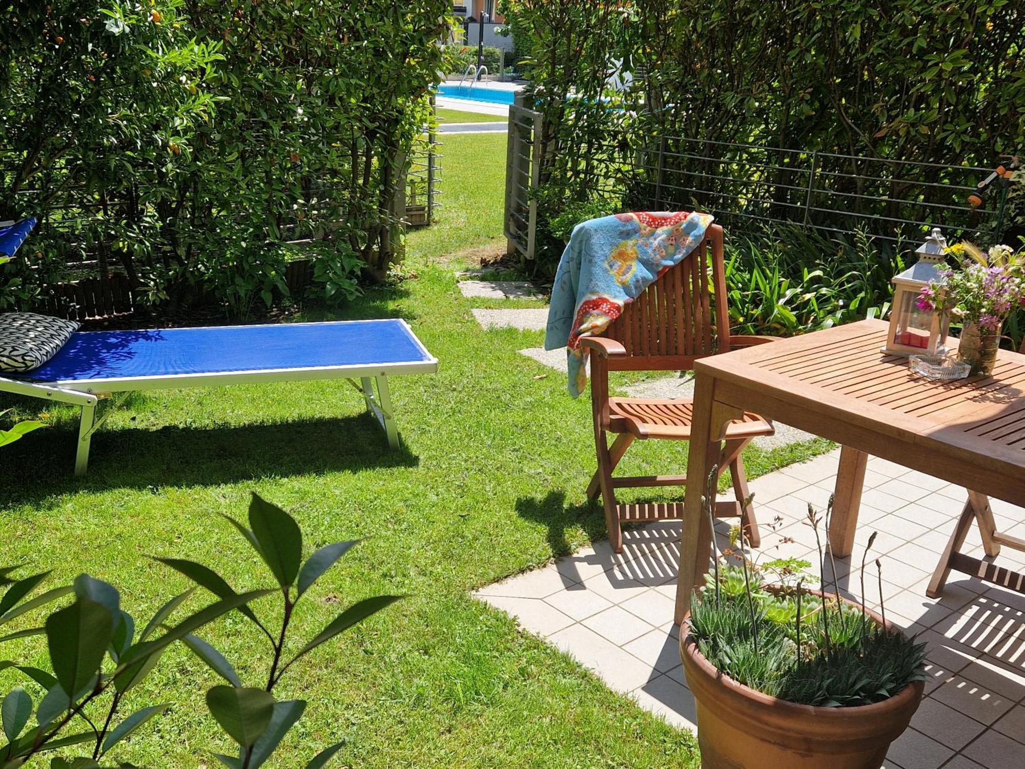 Garden & Pool Perugini Apartment Torbole Sul Garda ภายนอก รูปภาพ